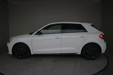 Thumbnail-Foto von Fahrzeug