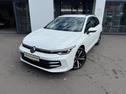 VW Golf Variant Business mHeV DSG