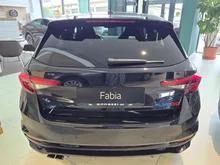 Škoda Fabia 130 in Black-Magic Perleffekt
