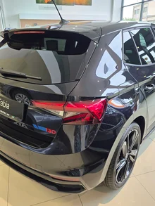 Škoda Fabia 130 in Black-Magic Perleffekt