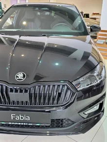 Škoda Fabia 130 in Black-Magic Perleffekt