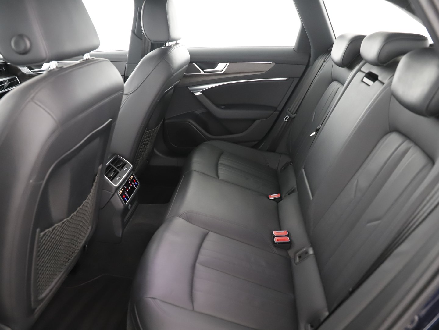 Audi A6 Avant 40 TDI quattro Design | Bild 19 von 22