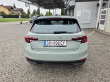 Škoda Fabia Essence in Timiano-Grün