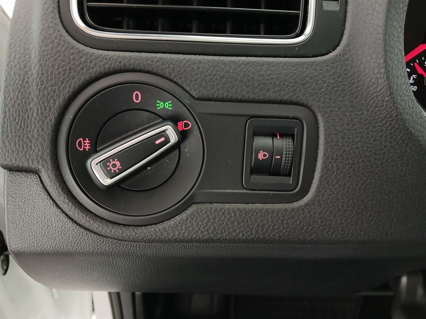 VW Polo Comfortline BMT | Bild 10 von 21
