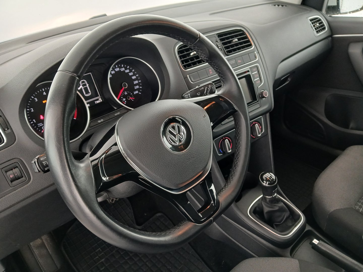VW Polo Comfortline BMT | Bild 7 von 21