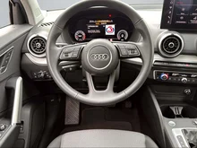 Audi Q2 35 TFSI advanced in L5 Florettsilber Metallic