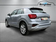 Audi Q2 35 TFSI advanced in L5 Florettsilber Metallic