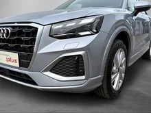 Audi Q2 35 TFSI advanced in L5 Florettsilber Metallic