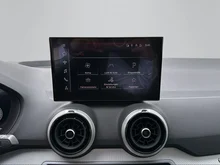 Audi Q2 35 TFSI advanced in L5 Florettsilber Metallic