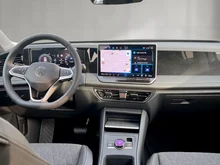 VW Tiguan Friends eTSI DSG in Oyster Silver Metallic