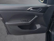 VW T-Cross Life TSI DSG in Deep Black Perleffekt