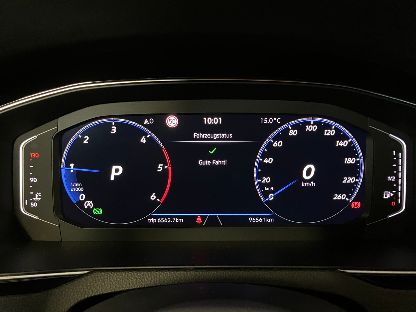 VW Passat Variant Elegance TDI DSG | Bild 16 von 39