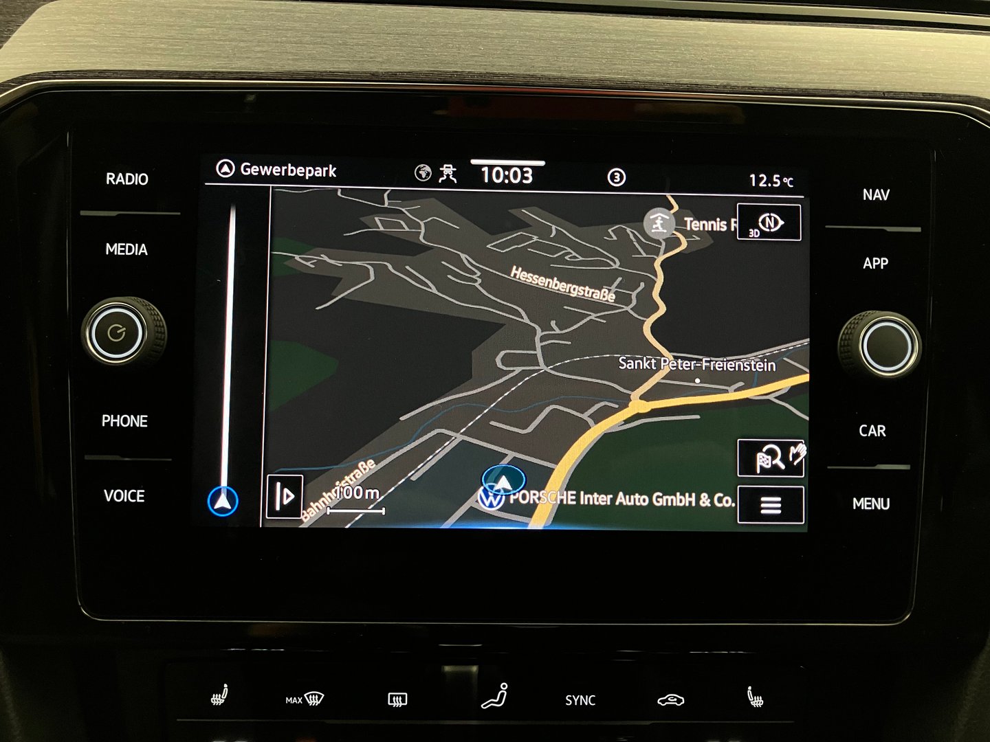 VW Passat Variant Elegance TDI DSG | Bild 20 von 39