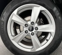 Audi Q2 30 TFSI intense in ibisweiß