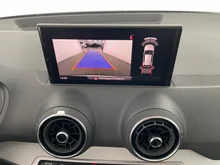 Audi Q2 30 TFSI intense in ibisweiß