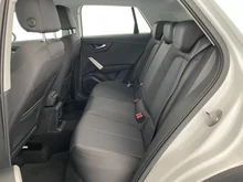 Audi Q2 30 TFSI intense in ibisweiß