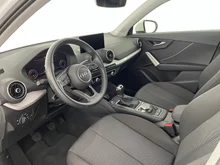 Audi Q2 30 TFSI intense in ibisweiß