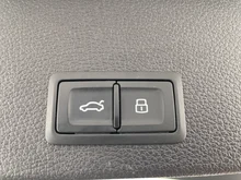 Audi Q2 30 TFSI intense in ibisweiß