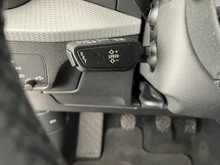 Audi Q2 30 TFSI intense in ibisweiß