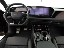 Audi A6 Avant quattro TDI 220 kW in Mythosschwarz Metallic