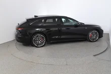 Audi A6 Avant quattro TDI 220 kW in Mythosschwarz Metallic