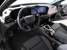 Audi A6 Avant quattro TDI 220 kW in Mythosschwarz Metallic