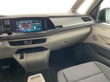 VW Multivan Business ÜH TDI in Starlightblue Metallic