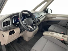 VW Multivan Business ÜH TDI in Starlightblue Metallic