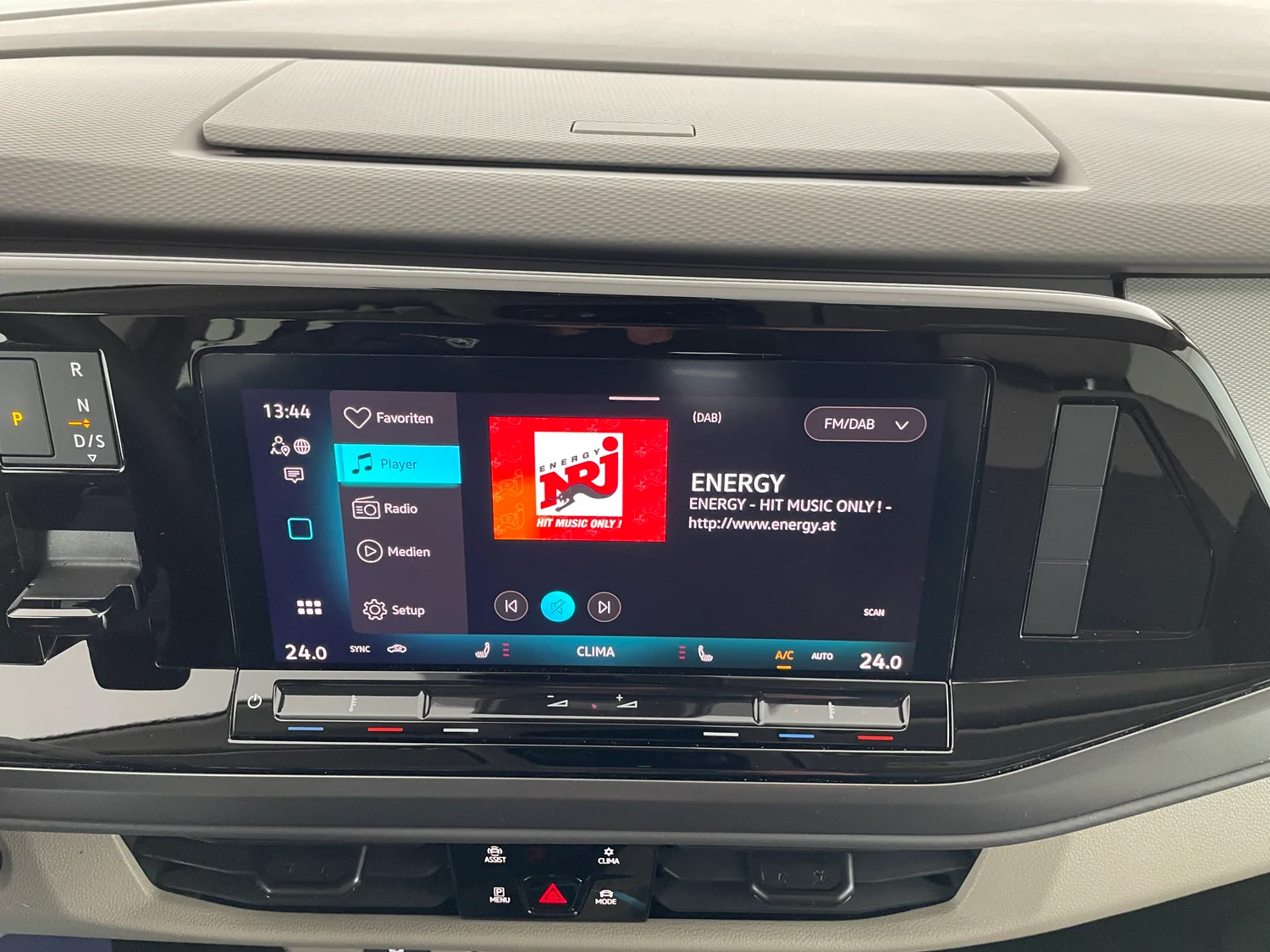 Bild eines VW Multivan Business ÜH TDI