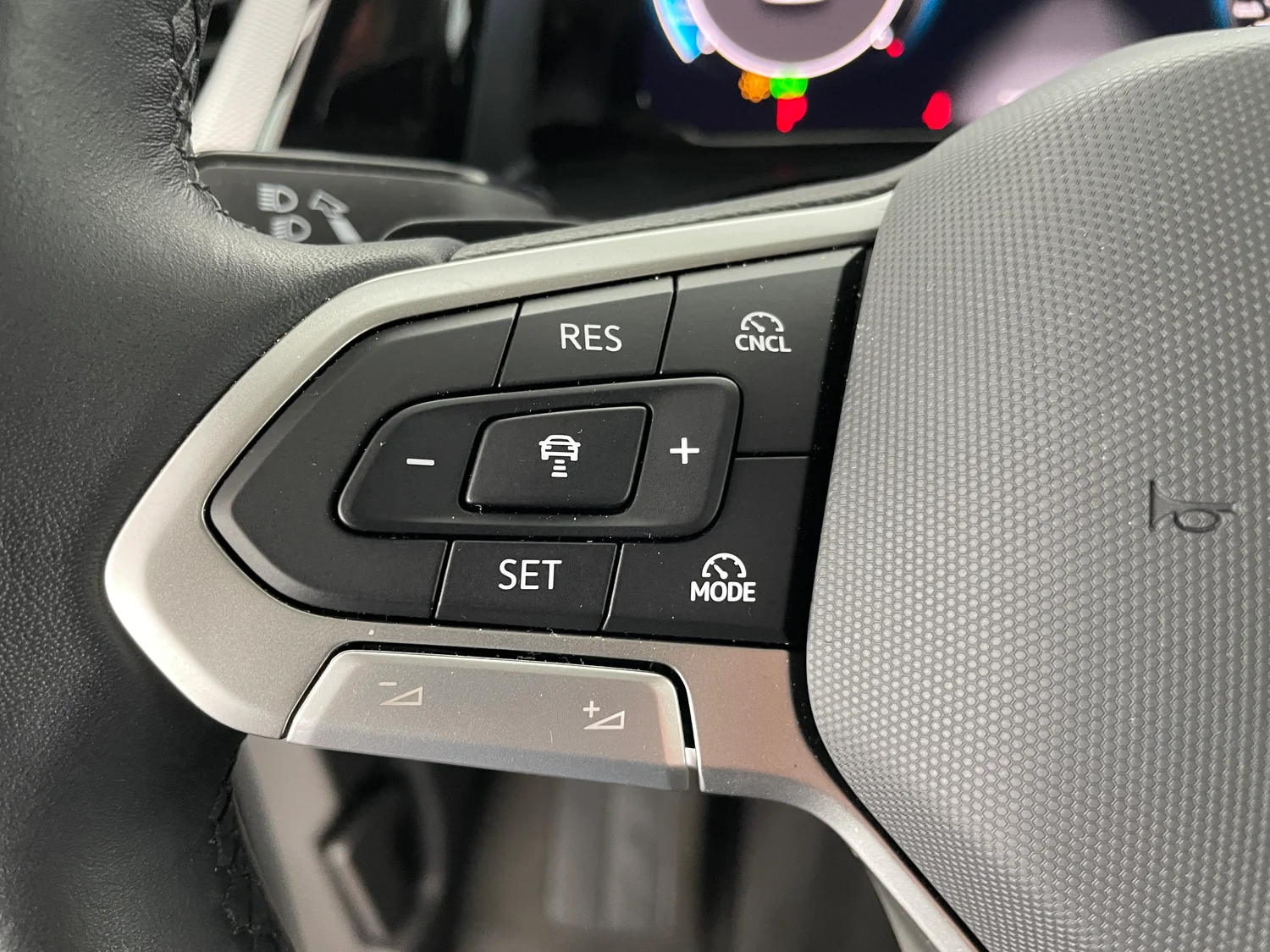 Bild eines VW Multivan Business ÜH TDI