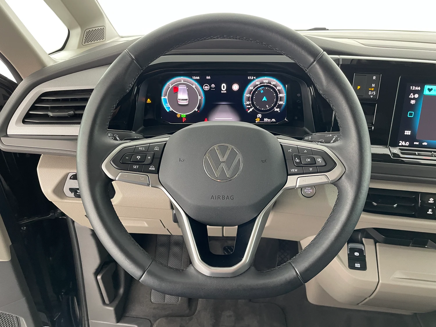 Bild eines VW Multivan Business ÜH TDI