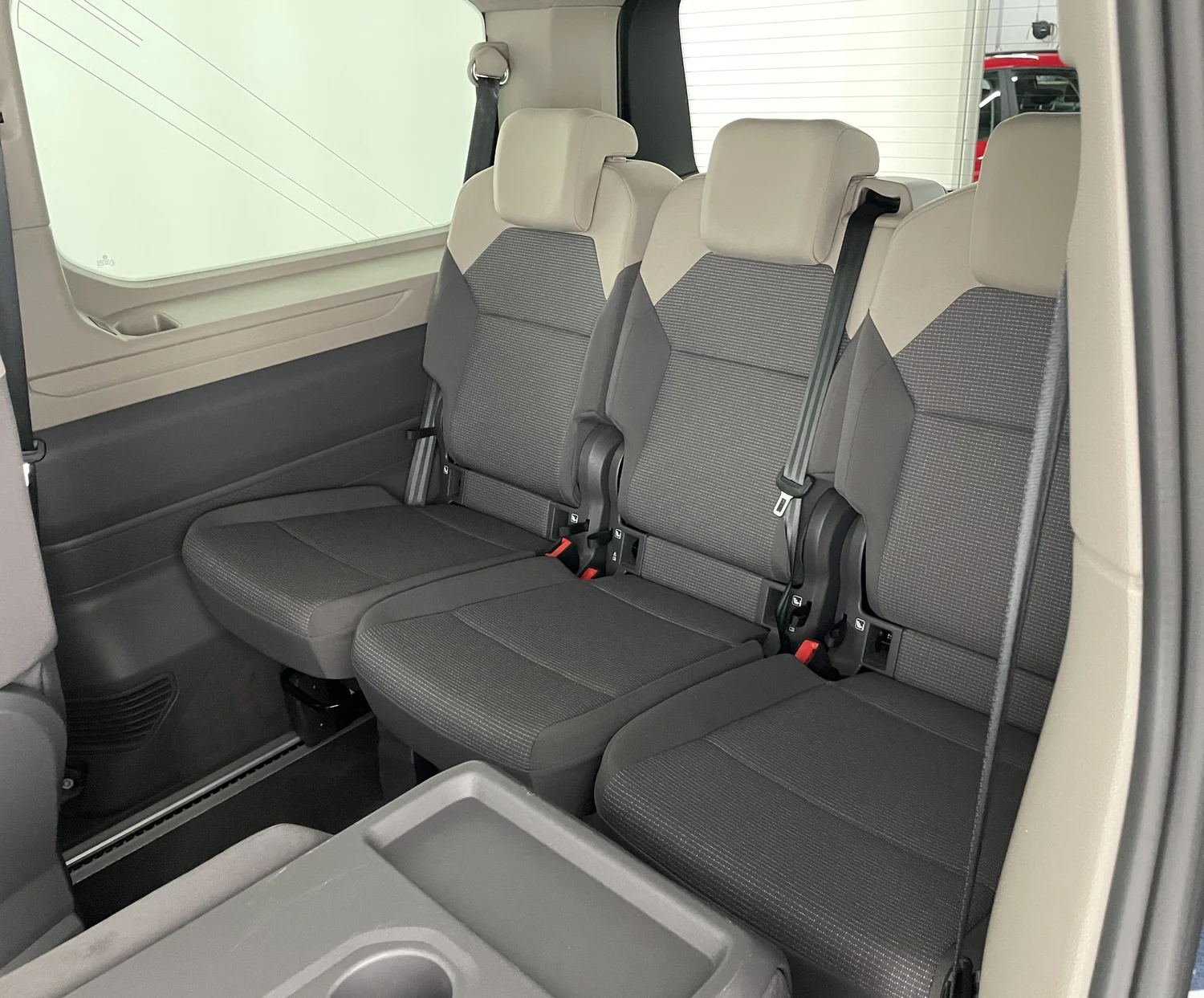 Bild eines VW Multivan Business ÜH TDI