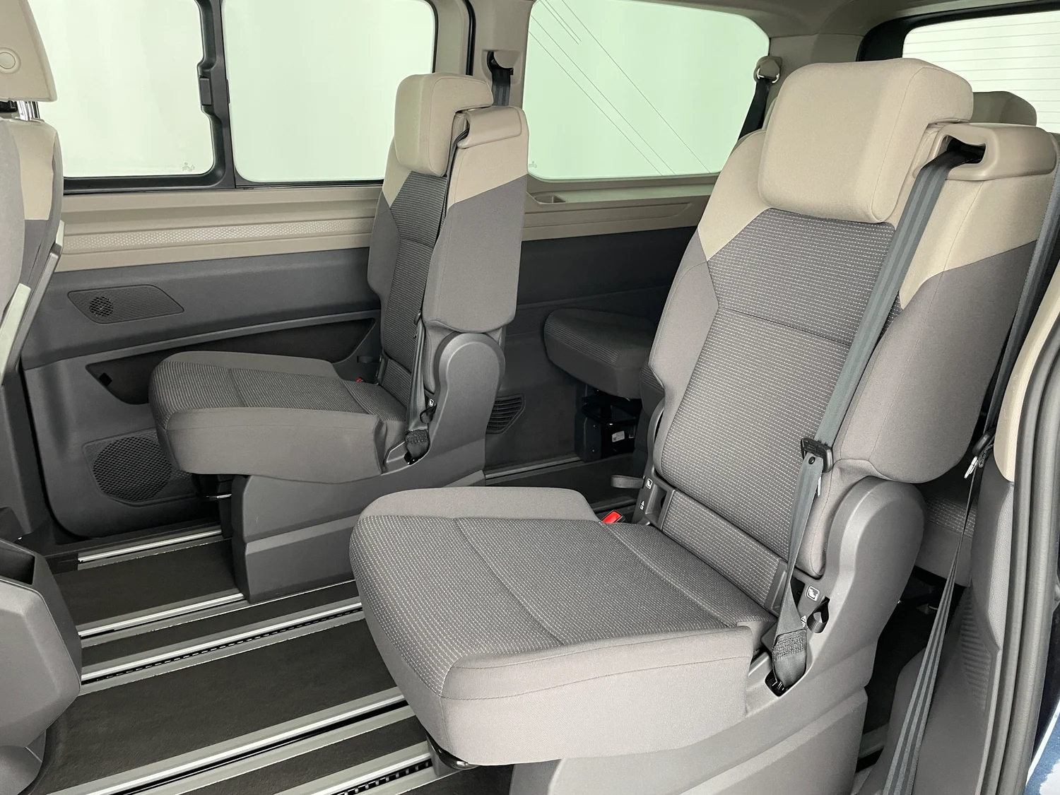 Bild eines VW Multivan Business ÜH TDI