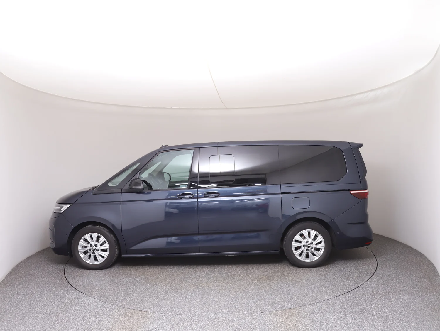 Bild eines VW Multivan Business ÜH TDI