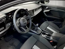 Audi A3 Sportback 30 TFSI in Brillantschwarz