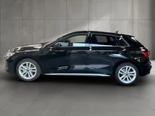 Audi A3 Sportback 30 TFSI in Brillantschwarz