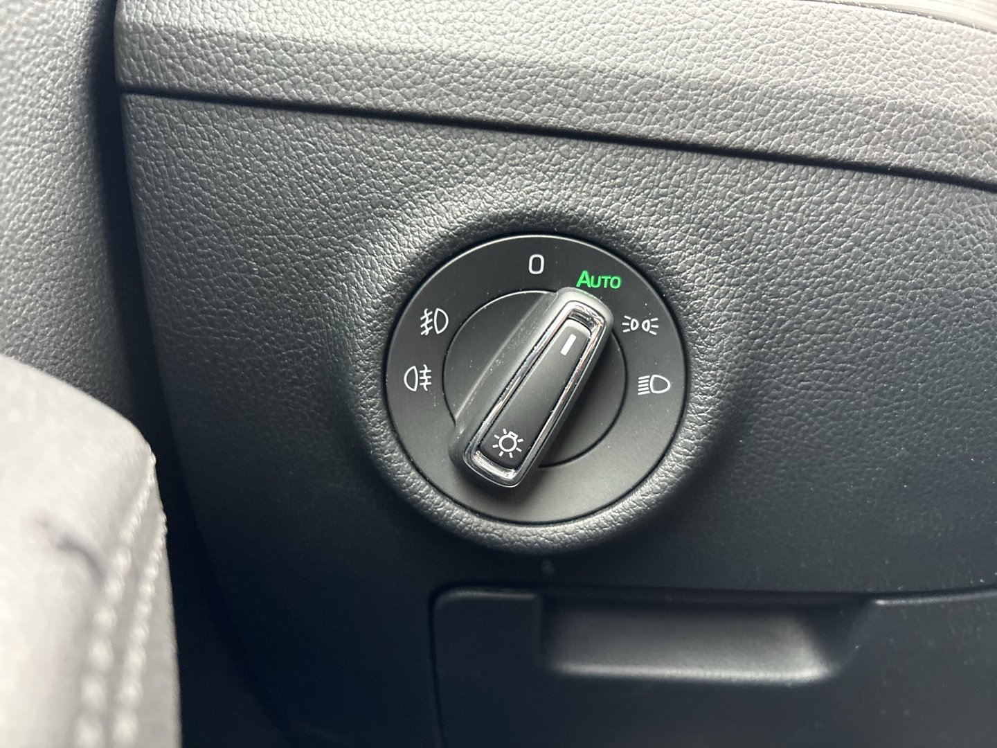 Škoda SUPERB Combi Style TDI | Bild 16 von 24