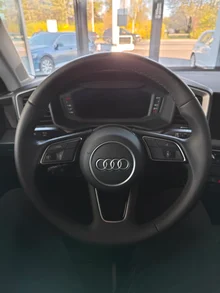 Thumbnail-Foto von Fahrzeug