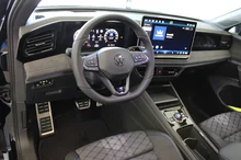 VW Tiguan Sport eTSI DSG in Grenadillschwarz Metallic