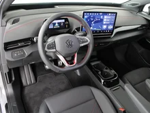VW ID.4 GTX 4MOTION 250 kW Business -77 kWh in Mondsteingrau Dach schwarz