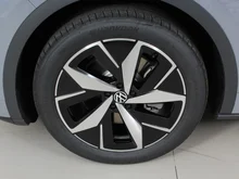 VW ID.4 GTX 4MOTION 250 kW Business -77 kWh in Mondsteingrau Dach schwarz