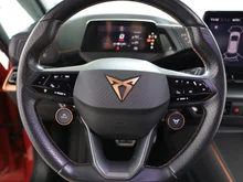 CUPRA Born 77/82 e-Boost 170kW/231PS in Merlot-Rot Metallic