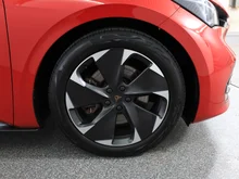 CUPRA Born 77/82 e-Boost 170kW/231PS in Merlot-Rot Metallic