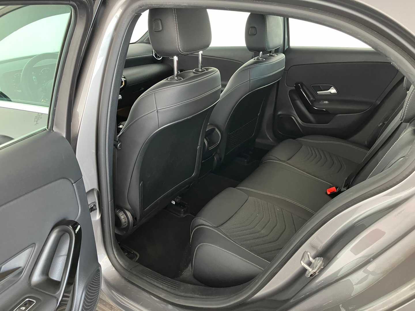 Mercedes A 180 d Aut. | Bild 11 von 14