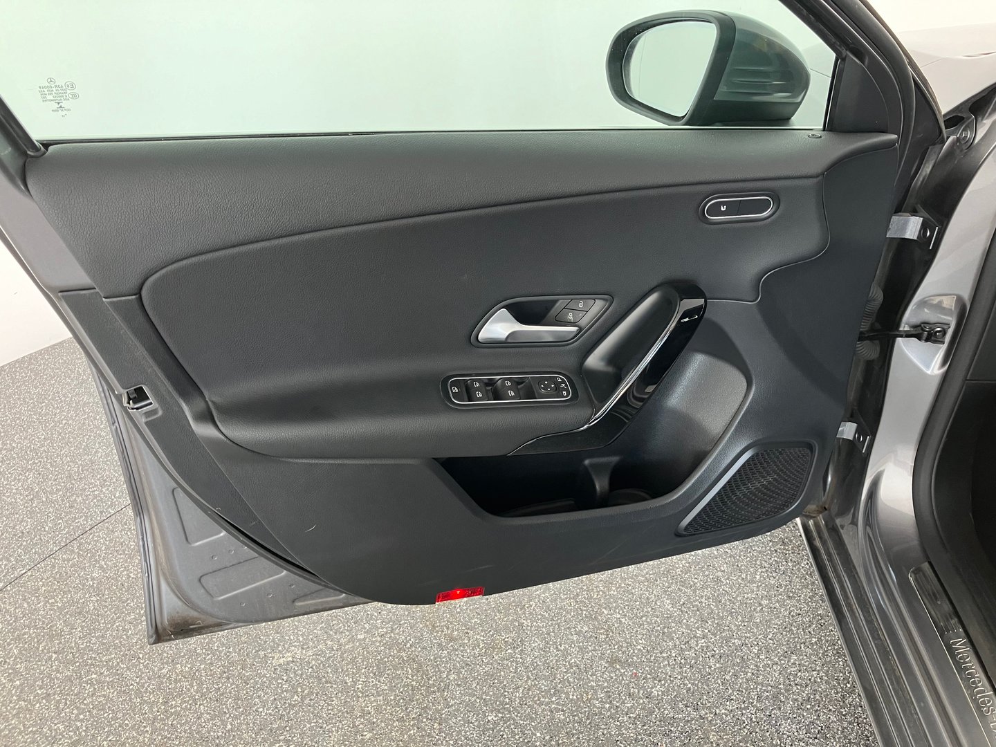 Mercedes A 180 d Aut. | Bild 4 von 14