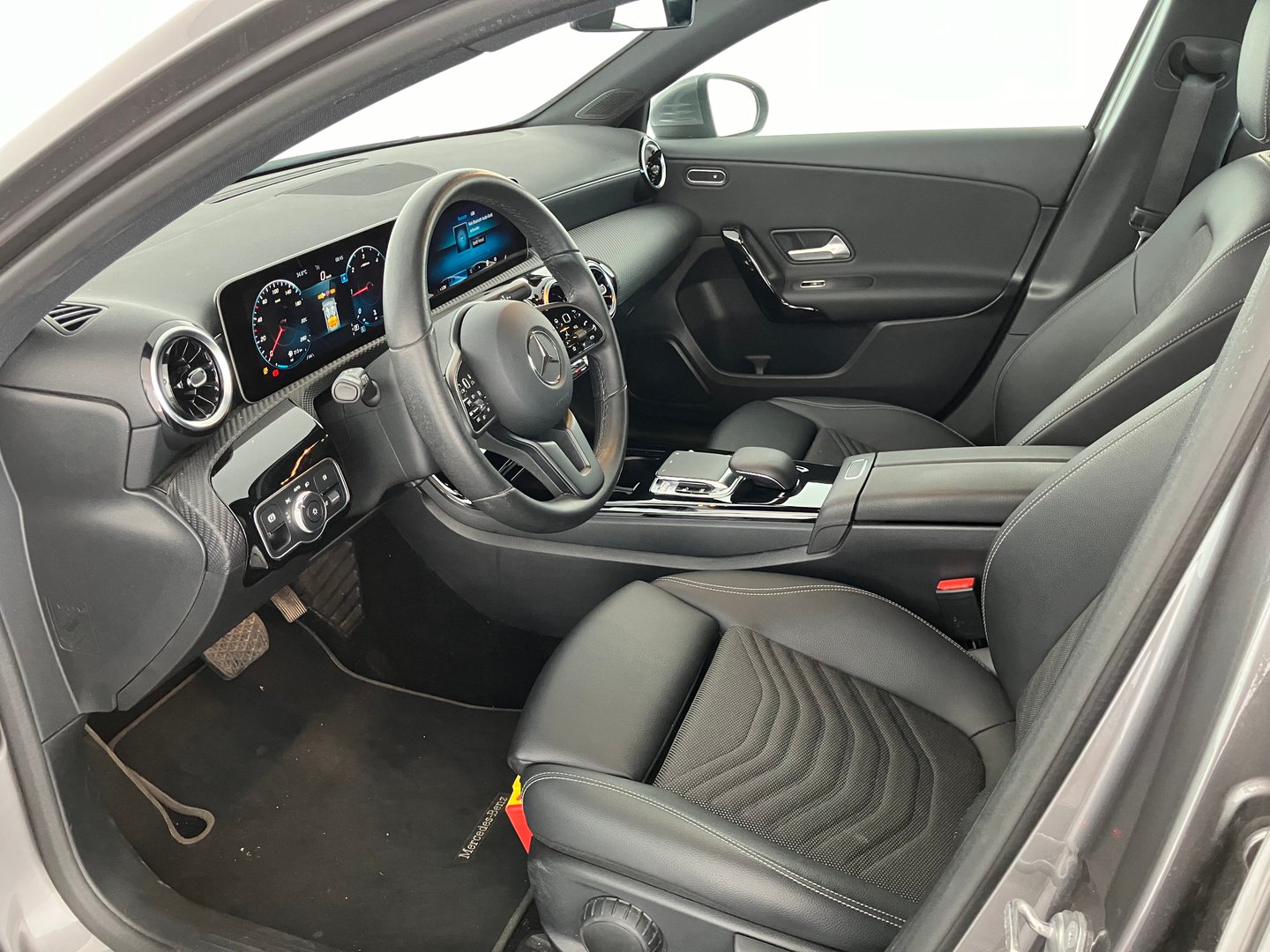 Mercedes A 180 d Aut. | Bild 3 von 14