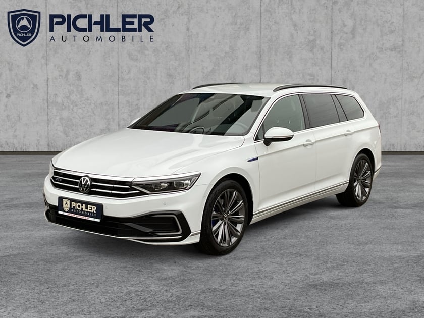 VW Passat Variant GTE