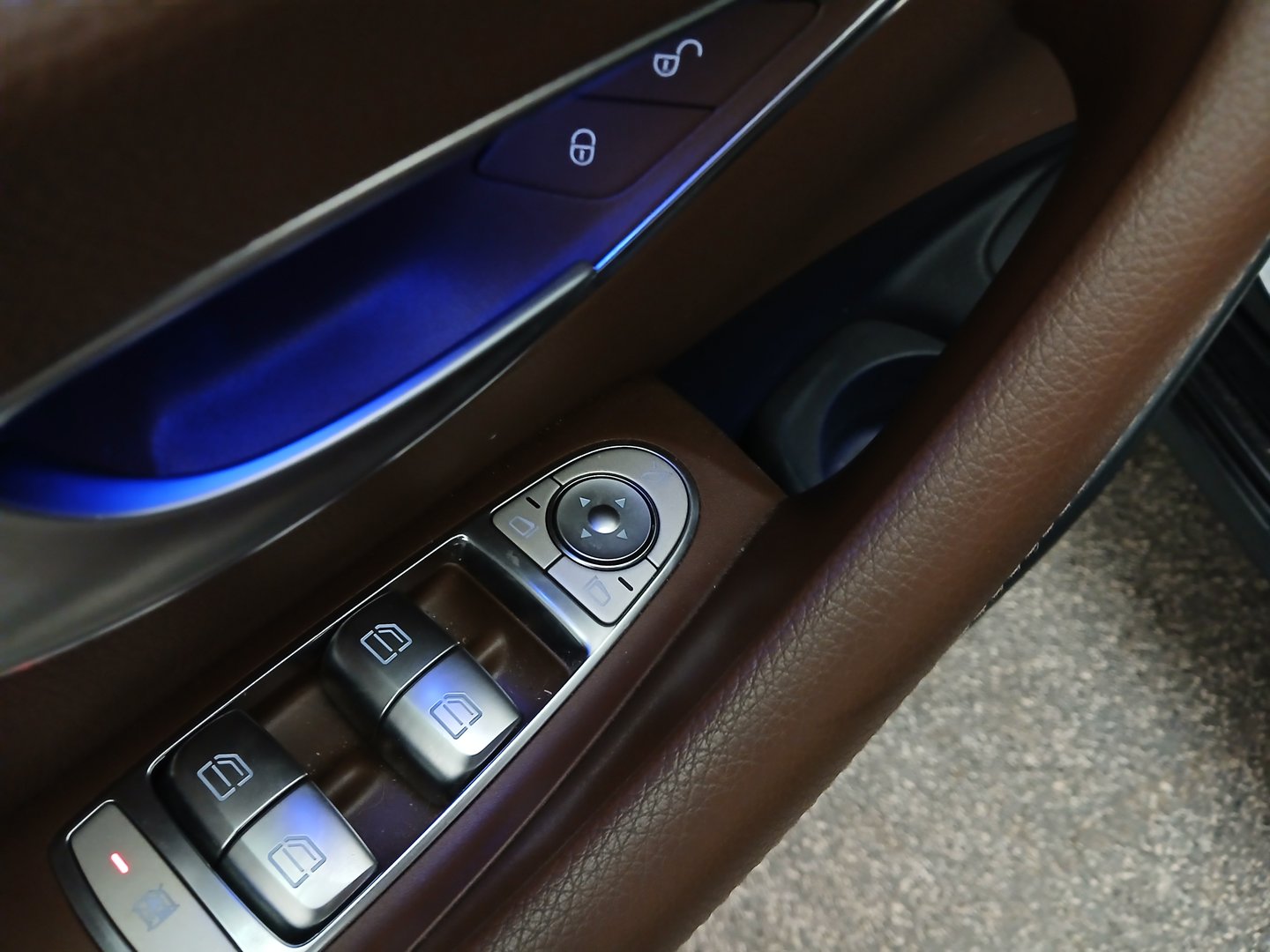 Mercedes E 200 d Austria Edition Aut. | Bild 11 von 30