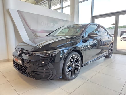 VW Golf Sport mHEV TSI DSG