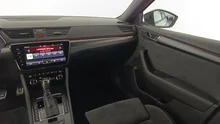 Škoda Superb Combi iV SPORTLINE DSG in Business-Grau Metallic
